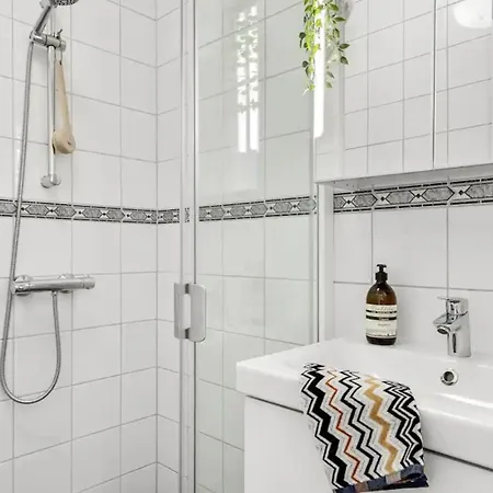 Luxurious W/ Beautiful Location Apartment Bergen